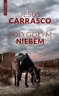 Pod gołym niebem