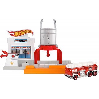 Hot Wheels - Rozkładane zestawy Pożar na stacji