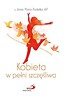 Kobieta w pełni szczęśliwa